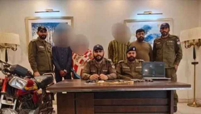 لاہور: نوکرانی گھر میں جھاڑو پھیرگئی، ملزمہ ساتھیوں سمیت کاہنہ سے گرفتار