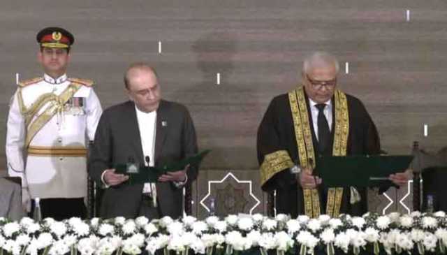 آئینی عدالت کے چیف جسٹس امین الدین نے عہدے کا حلف اٹھا لیا