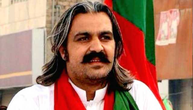 شراب و اسلحہ برآمدگی کیس: علی امین گنڈا پور کے خلاف اشتہاری کارروائی شروع