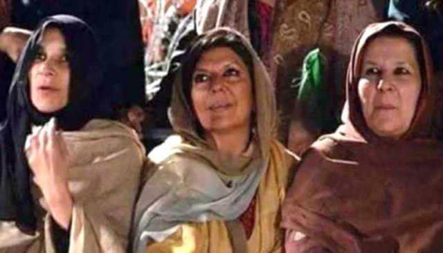 راولپنڈی: بانی پی ٹی آئی کی بہنوں کا 9 گھنٹے سے زائد دھرنا ختم