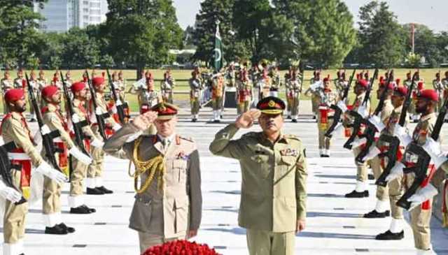 برطانوی چیف آف جنرل اسٹاف کی جی ایچ کیو آمد، فیلڈ مارشل سے ملاقات