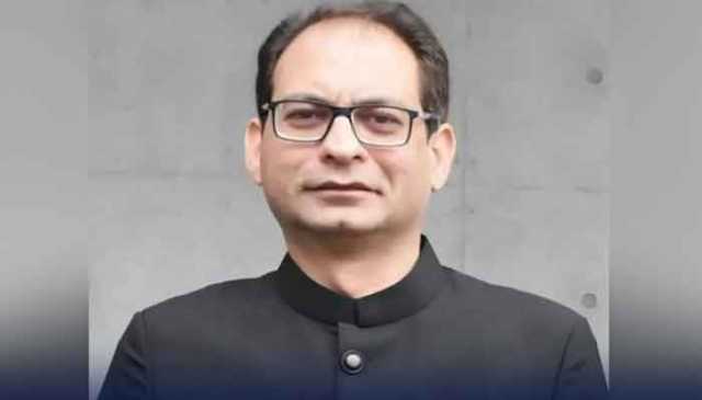 اشفاق احمد خلیل وفاقی سیکرٹری اطلاعات ونشریات تعینات،نوٹیفیکیشن جاری