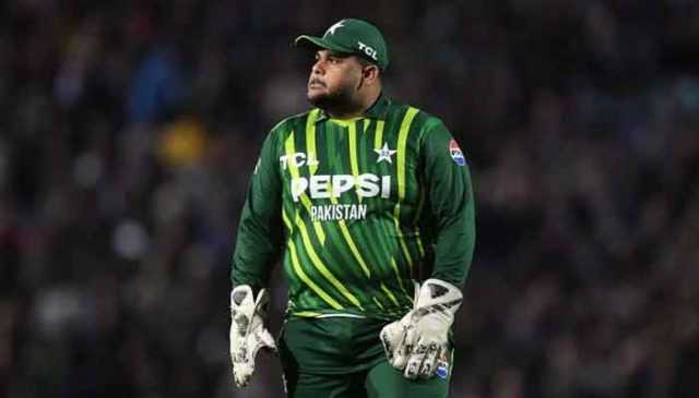 اعظم خان نے 2 ماہ میں 15 کلو وزن کم کرلیا