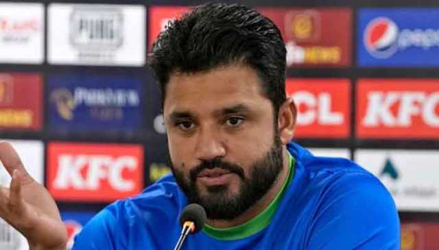 سابق کپتان اظہر علی نے پی سی بی سے راہیں جدا کرلیں