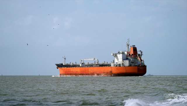 ایران نے امارات کے ساحل پر آئل ٹینکر پر قبضہ کر لیا