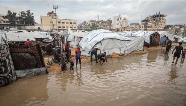غزہ میں شدید بارشیں: ہزاروں خیمے ڈوب گئے، سردی نے زندگی اجیرن بنا دی