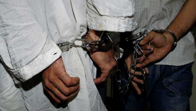 کرکٹ میچوں پر جوا کھیلنے والے سندھ پولیس اہلکار سمیت 2 ملزمان گرفتار