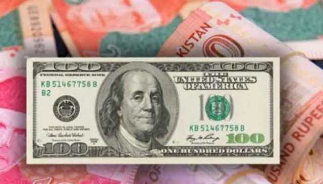 انٹربینک میں ڈالر مزید سستا، اوپن کرنسی مارکیٹ میں قدر بغیر کسی تبدیلی کے مستحکم