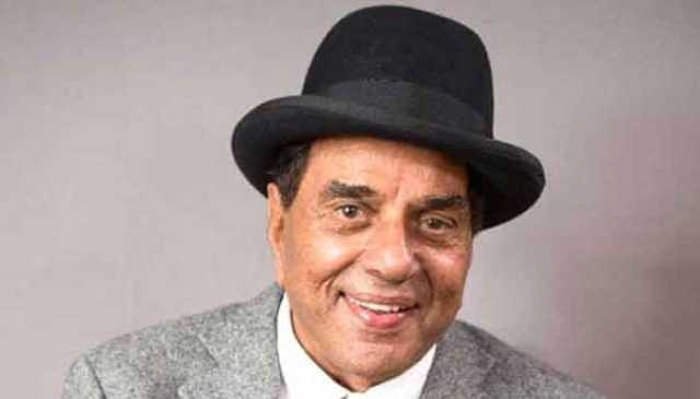 بالی وڈ سوگوار: لیجنڈ اداکار دھرمیندر 89 برس کی عمر میں دنیا چھوڑ گئے