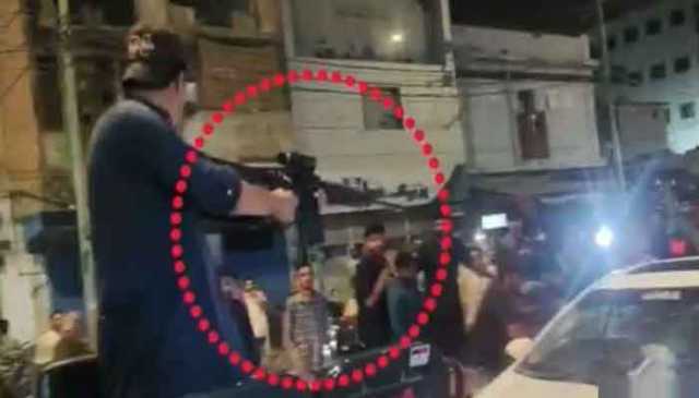 لیاقت محسود کے مسلح گارڈ کی مشتعل عوام پر فائرنگ