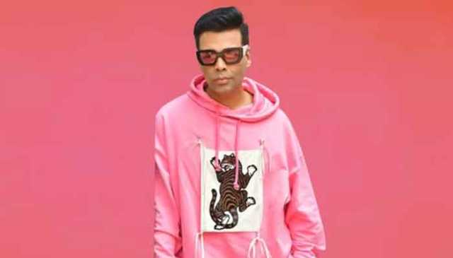 یہ سوچ غلط ہے کہ لڑکے گلابی رنگ نہ پہنیں، کرن جوہر