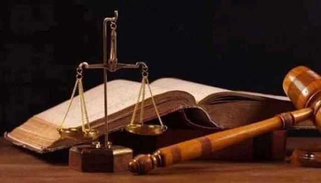 آئینی عدالت کے سربراہ سے آج رات حلف لیا جاسکتا ہے، حکومتی ذرائع