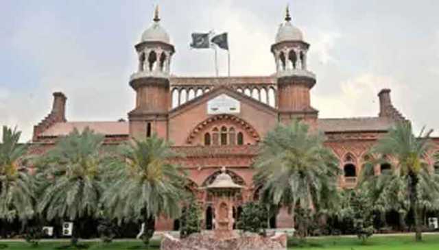 27ویں آئینی ترمیم لاہور ہائیکورٹ میں چیلنج،وزیراعظم سمیت دیگرفریق