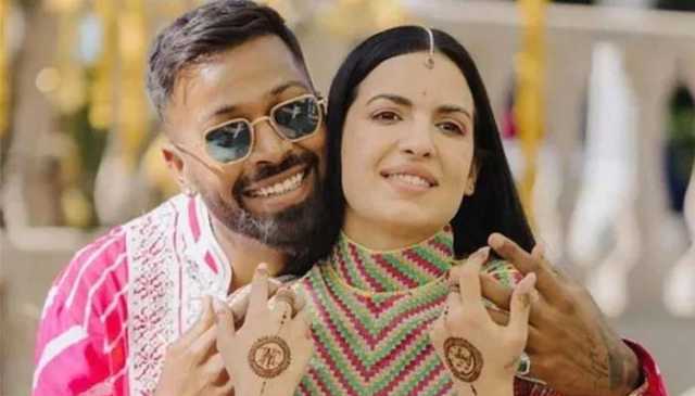 ماہیکا شرما نے ہارڈک پانڈیا سے منگنی اور حمل کی خبروں کا حقیقت بتا دی