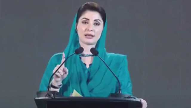 مریم نواز کا خصوصی بچوں کے اسکول میں دورہ، بچوں کے ساتھ تصاویر اور ویڈیوز وائرل