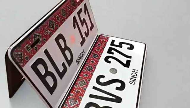 نمبر پلیٹ اپنی، گاڑی کسی اور کی! کراچی کے شہری ای چالان سے پریشان