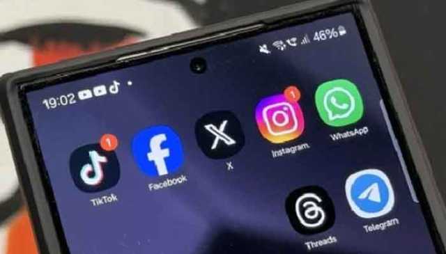 ملیشیا میں 16 سال سے کم عمر افراد پر سوشل میڈیا استعمال کرنے پر پابندی