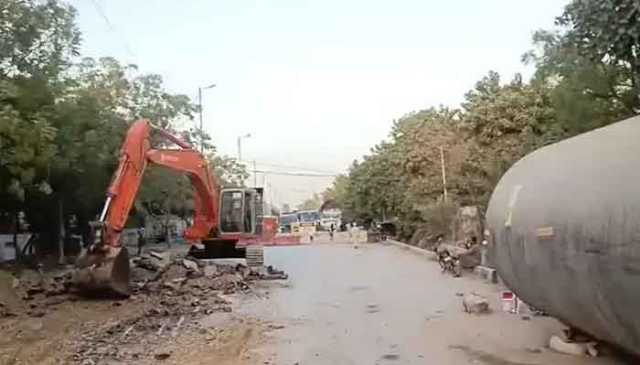 کراچی: یونیورسٹی روڈ، 10 نومبر تا 30 دسمبر بند کرنے کا فیصلہ