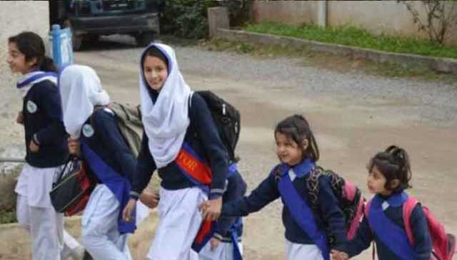 والدین وطلبا کیلئے اہم خبر؟ یکم دسمبر سے اسکولوں کے نئے اوقات کار کا اعلان