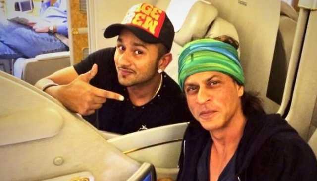 شاہ رخ خان نے سات گھنٹے تک میرا ہاتھ تھامے رکھا، ہنی سنگھ کا انکشاف