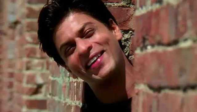 شاہ رخ خان کی سالگرہ: 60 کی عمر میں بھی جین زی کے پسندیدہ ’لَور بوائے‘ کیوں ہیں؟