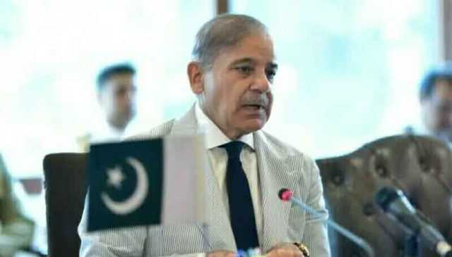 27 ویں آئینی ترمیم کی منظوری، وزیراعظم نے حکومتی، اتحادی سینیٹرز کو عشائیے پر بلا لیا