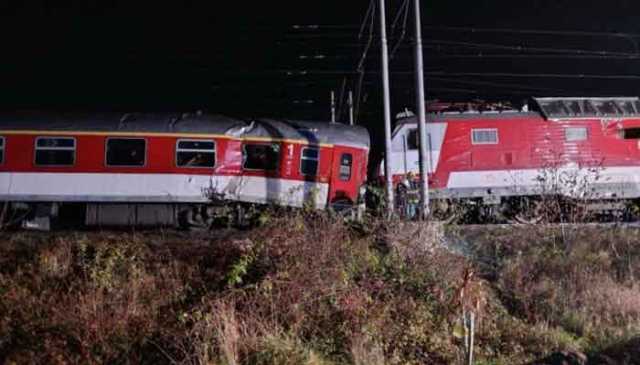 سلواکیہ میں دو ٹرینیں آپس میں ٹکرا گئی، درجنوں مسافر زخمی