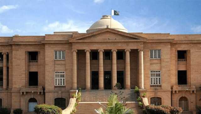 سندھ ہائیکورٹ کا حکم: کریڈٹ کارڈ بنانے والی خاتون کی ویڈیو اور تصاویر ہٹائی جائیں