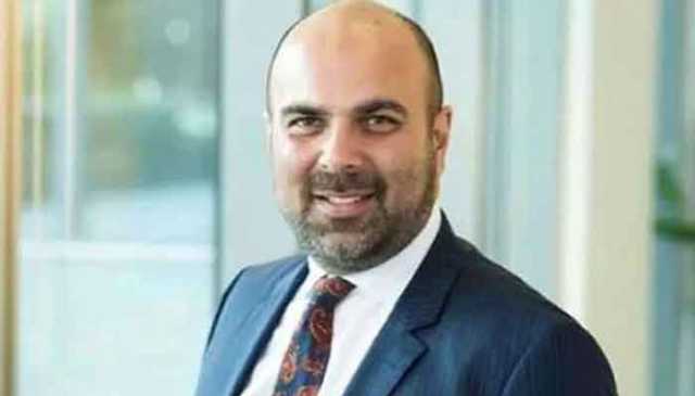 پی ٹی آئی رہنما تیمور جھگڑا کو امریکا جاتے آف لوڈ کردیا گیا