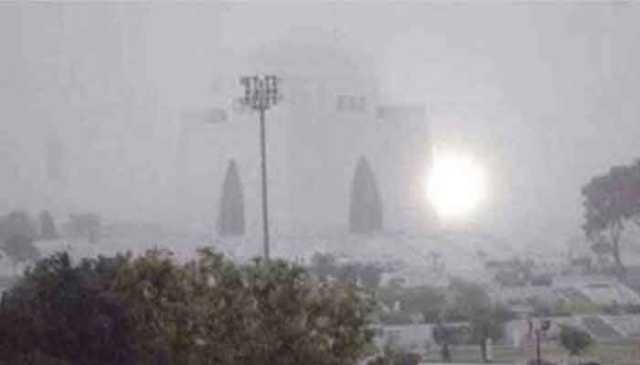 ہلکی دھند،شہر قائد میں سردی بڑھ گئی، تیز ہوائیں اتوار تک چلنے کا امکان