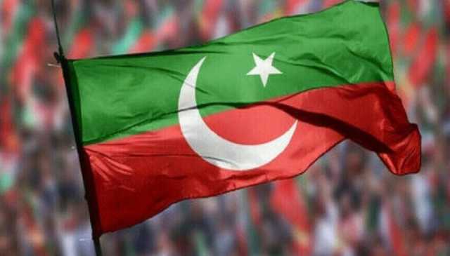 پی ٹی آئی وفاقی آئینی عدالت میں مقدمات چلانے کے حوالے سے فیصلہ نہ کر سکی