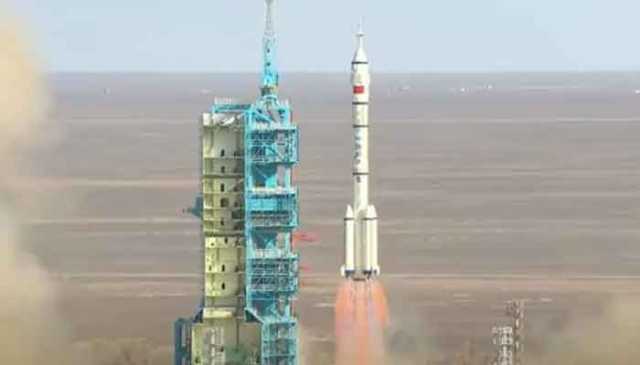 چین نے اپنا سب سے کم عمر خلا باز چینی خلائی اسٹیشن پر بھیج دیا