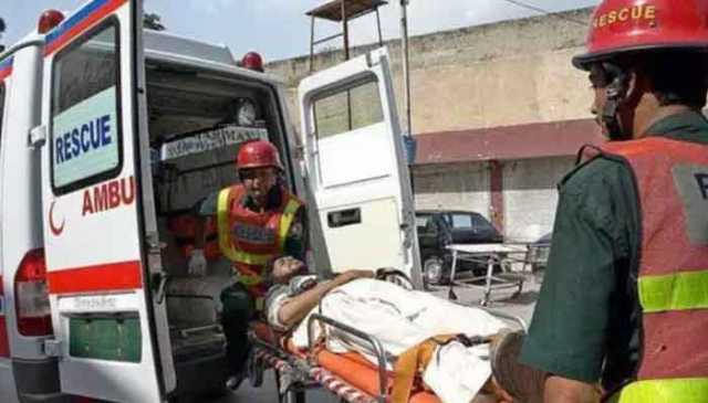 خانیوال: بس اور ٹرالر میں تصادم، ڈرائیور جاں بحق، 12 مسافر شدید زخمی