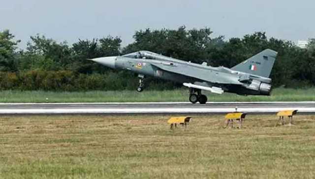 تیجس طیارہ حادثے نے بھارت کی برآمدات کی امیدوں پر پانی پھیر دیا