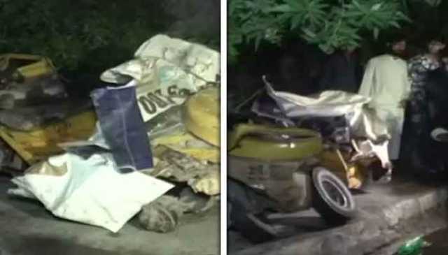 لاہور میں بوتلوں سے بھرا ٹرک رکشے پر اُلٹ گیا، 4 افراد جاں بحق