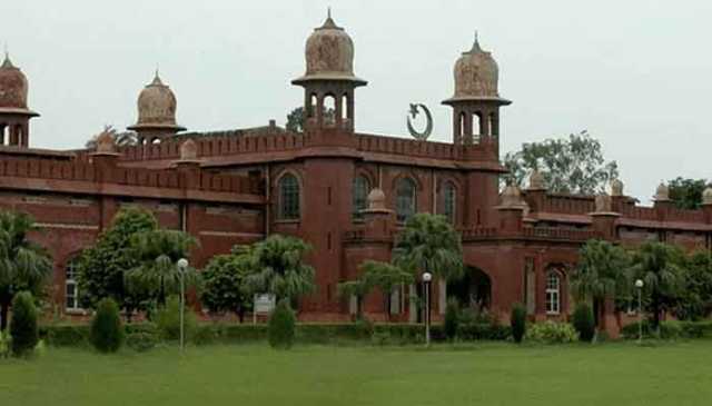 بورے والا، یونیورسٹی طالبہ ہراسمنٹ الزام میں معطل پروفیسر گرفتار