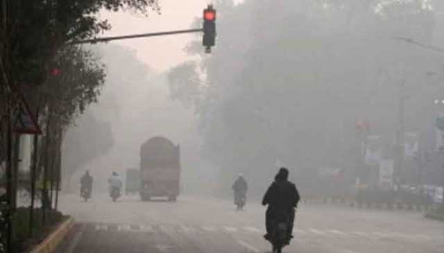 ملک کے مختلف شہروں کی فضا آج بھی انتہائی آلودہ