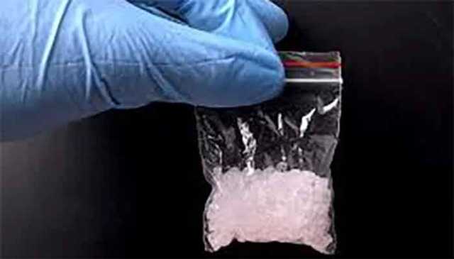 محکمہ ایکسائز خیبر پختونخواپشاور، 2 کمسن لڑکوں سے 2 کلو آئس برآمد