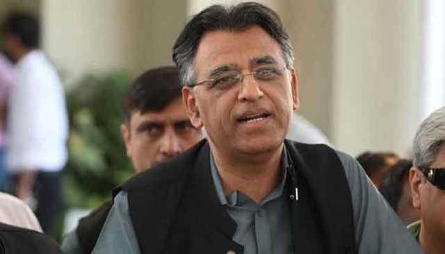 حکومت عوامی مسائل سے غافل، اہم فیصلے طاقت کی بنیاد پر کیے جا رہے ہیں: اسد عمر