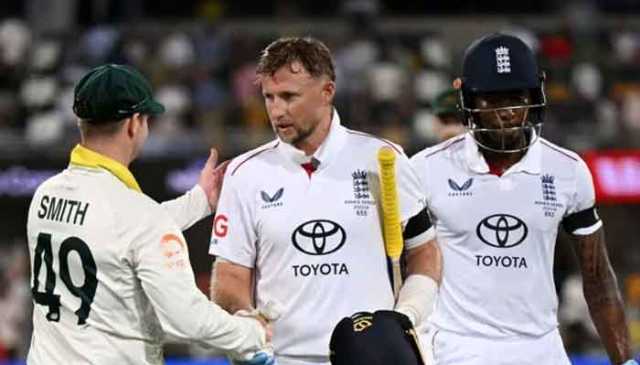 ایشیز: اسٹارک کے 6 شکار، انلگش ٹیم 334 رنز پر آل آؤٹ