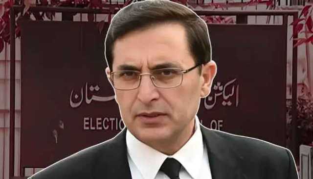 الیکشن کمیشن کا بیرسٹر گوہر کی بطور چیئرمین پی ٹی آئی تقرری قبول نہ کرنے کا فیصلہ
