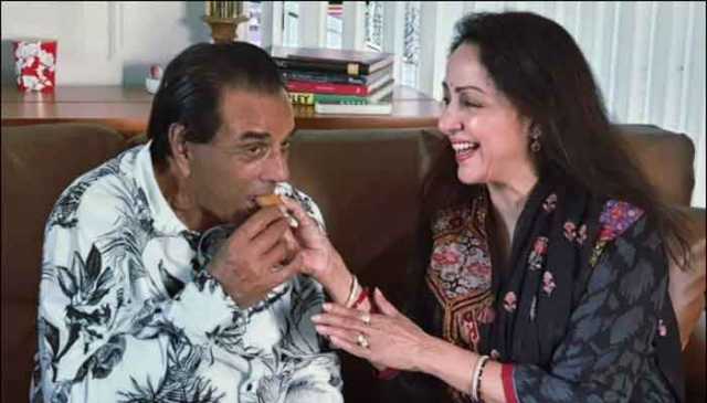 انتقال کے بعد دھرمیندر کی سالگرہ، ہیما مالنی کی جذباتی پوسٹ وائرل