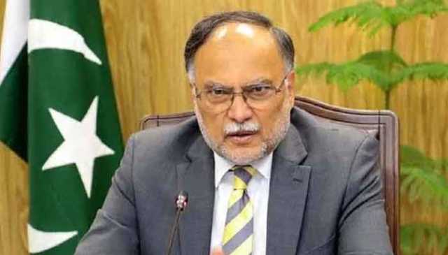 10سال میں پاکستان کو1 ٹریلین ڈالر کی معیشت بنائینگے،احسن اقبال