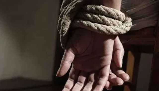 ایبٹ آباد: 67 تولہ سونا اپنی دوست کے پاس امانتاً رکھوانے والی میڈیکل افسر مبینہ طور پر اغوا