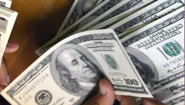 انٹربینک میں ڈالر مزید سستا، اوپن کرنسی مارکیٹ میں قدر مستحکم