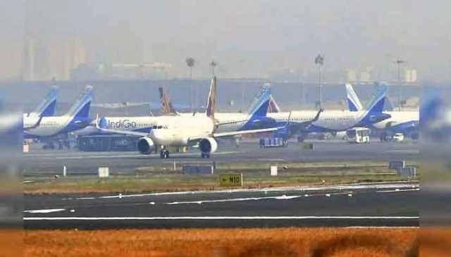 بھارت میں فلائٹ آپریشن مفلوج ہونے سے ایج گروپ کرکٹرز رل گئے