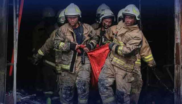 جکارتا ، 7 منزلہ عمارت میں آتشزدگی، 20 افراد جاں بحق، متعدد لاپتہ