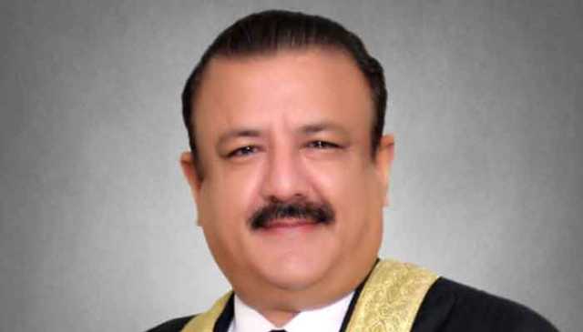 جسٹس طارق کی ڈگری تنازع کیس؛ ایچ ای سی رپورٹ و جامعہ کراچی کے جواب میں اہم انکشافات