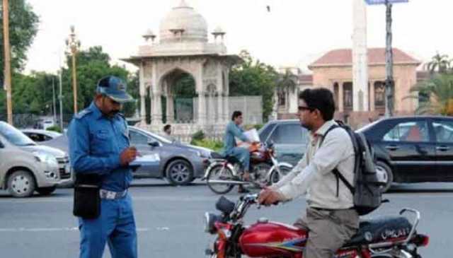 پنجاب اسمبلی میں صوبائی موٹر گاڑیاں آرڈیننس پیش، خلاف ورزیوں پر جرمانوں کی فہرست سامنے آگئی