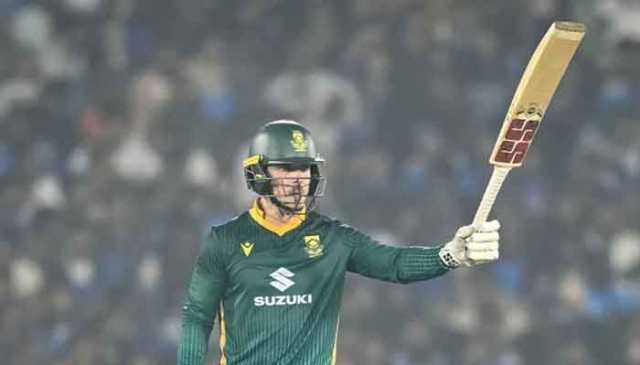 میتھیو بریٹزکے نے ون ڈے کرکٹ میں نئی تاریخ رقم کردی